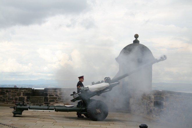 One o'clock gun One o'clock gun